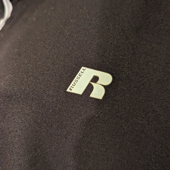Russell Athletic 1/2 zip training fit, dri-power 360, active shirt. - Picture 13 of 14